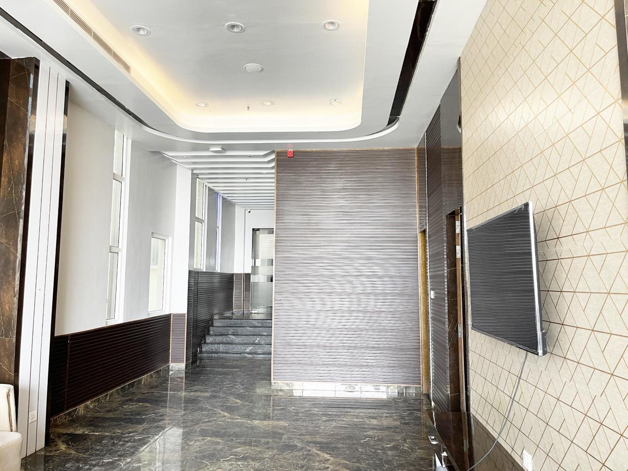 Hotel Tbs In ปูรี ภายนอก รูปภาพ
