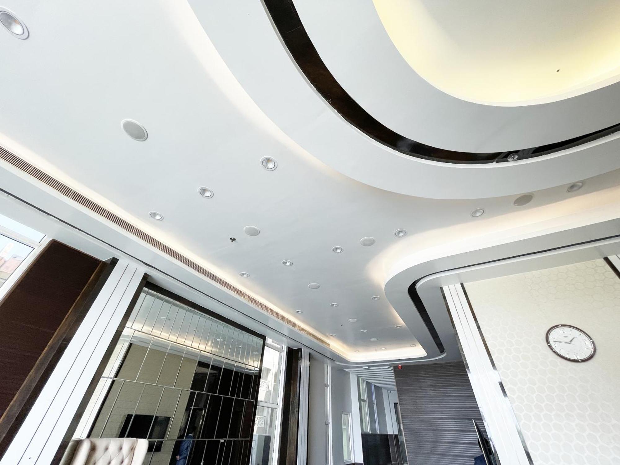 Hotel Tbs In ปูรี ภายนอก รูปภาพ