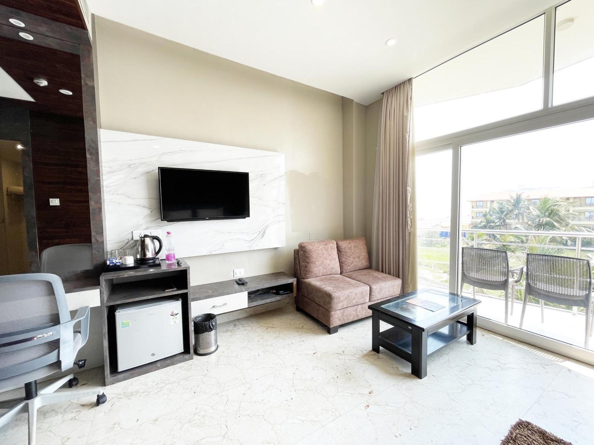 Hotel Tbs In ปูรี ภายนอก รูปภาพ