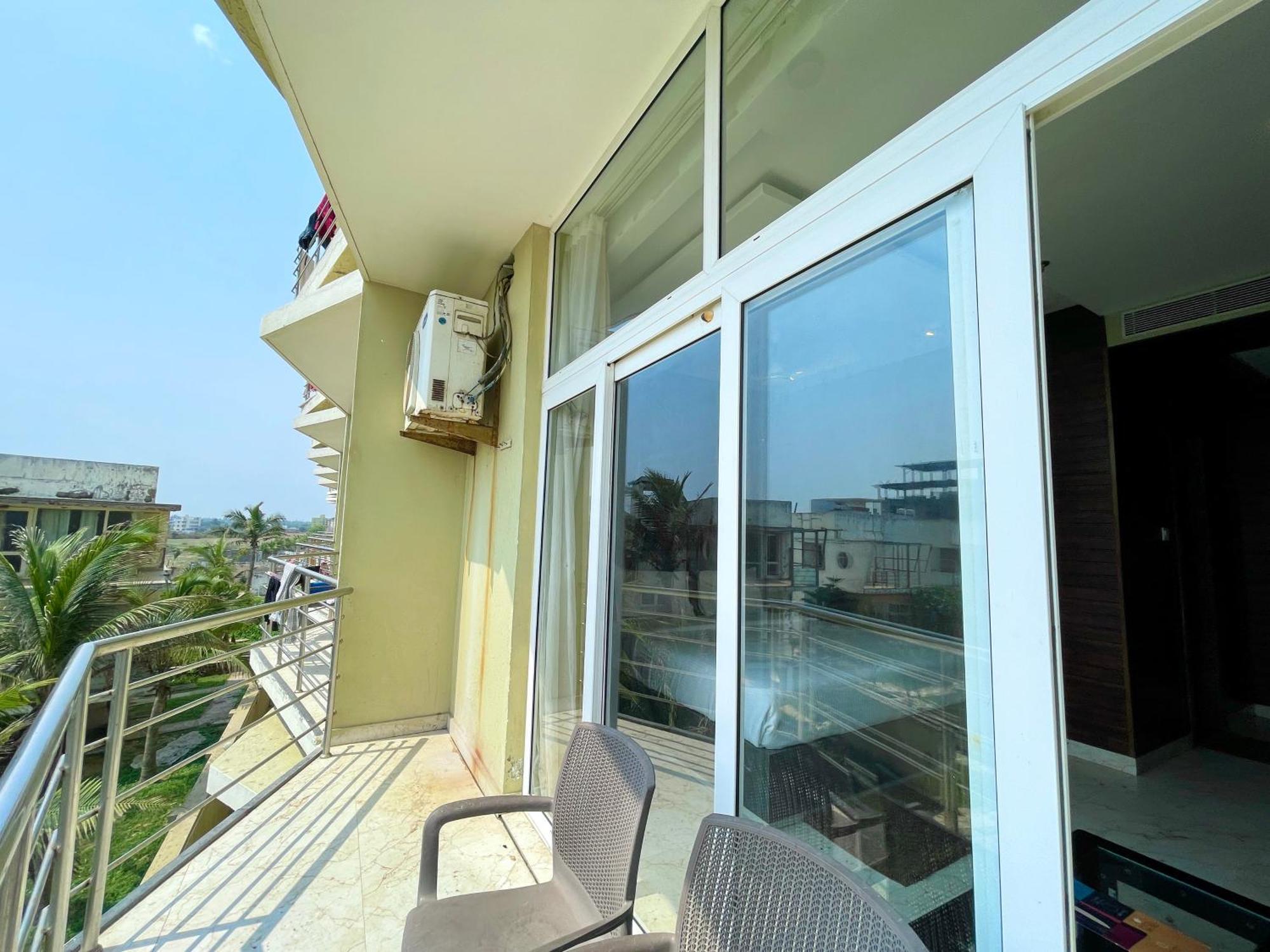 Hotel Tbs In ปูรี ภายนอก รูปภาพ