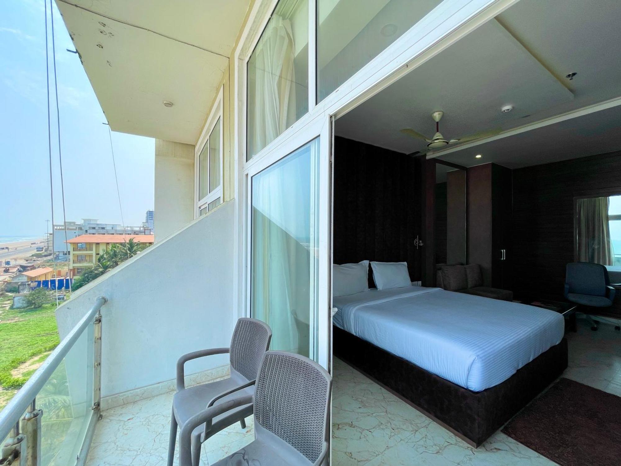 Hotel Tbs In ปูรี ภายนอก รูปภาพ